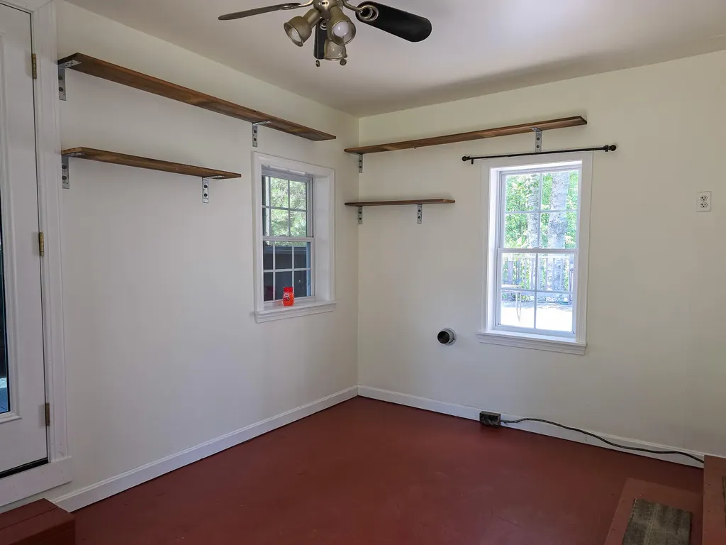 194 Main Road Passadumkeag ME 04475
