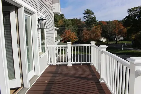 1376 U.s. 1 York ME 03902