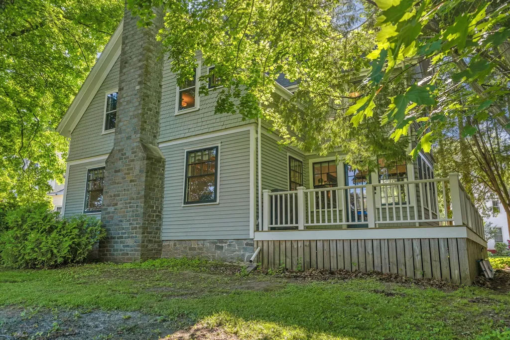 218 Broadway (Shaw Avenue) Street Rockland ME 04841