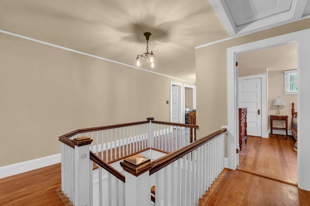 218 Broadway (Shaw Avenue) Street Rockland ME 04841