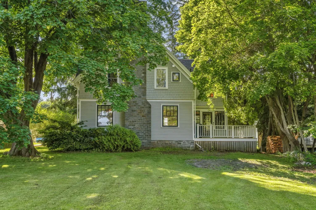 218 Broadway (Shaw Avenue) Street Rockland ME 04841