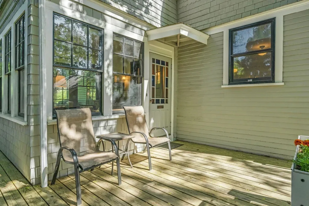 218 Broadway (Shaw Avenue) Street Rockland ME 04841