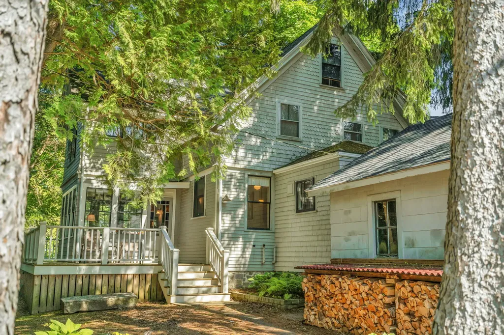 218 Broadway (Shaw Avenue) Street Rockland ME 04841