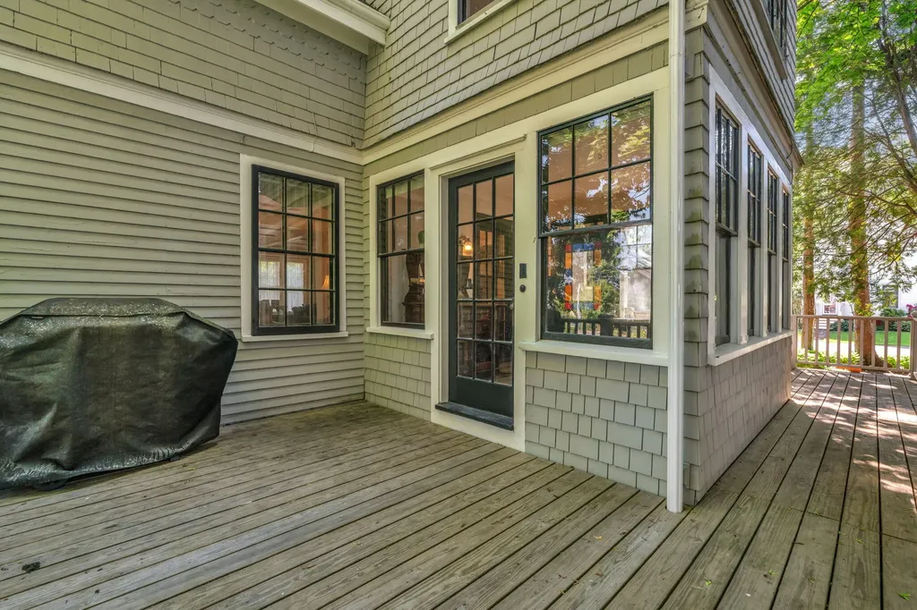 218 Broadway (Shaw Avenue) Street Rockland ME 04841