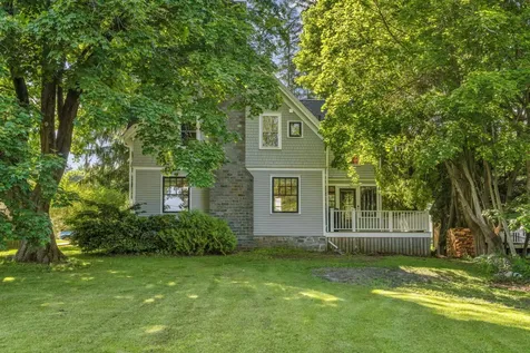 218 Broadway (Shaw Avenue) Street Rockland ME 04841