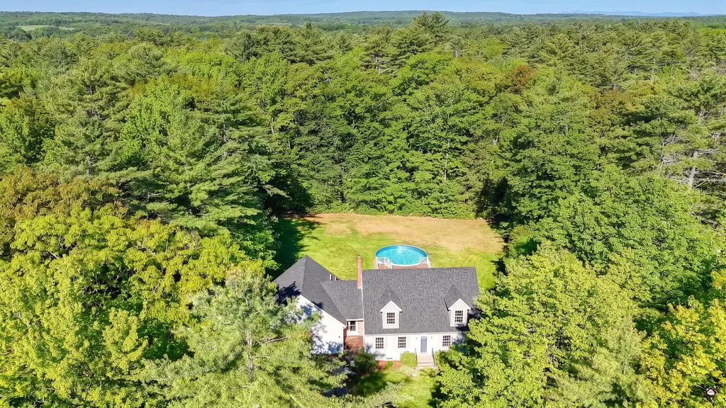 91 Cotton Road Lewiston ME 04240
