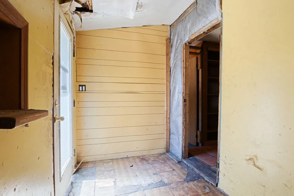 23 Pioneer Street West Paris ME 04289