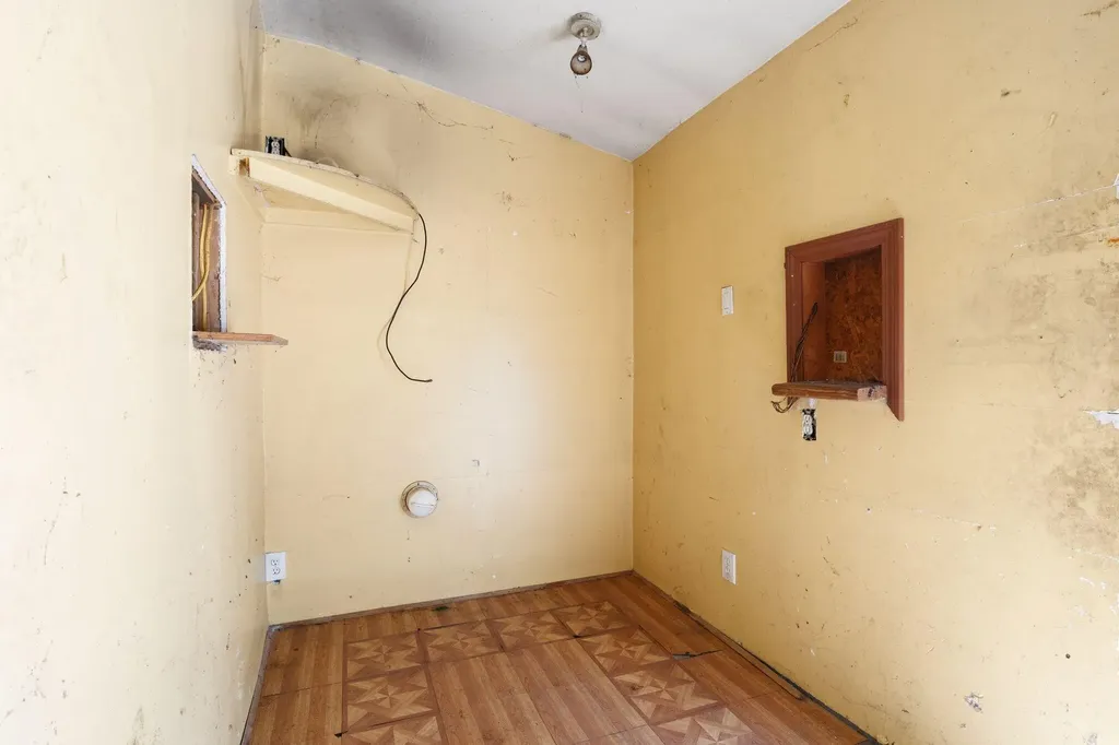 23 Pioneer Street West Paris ME 04289