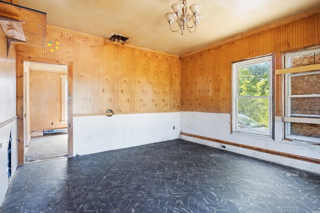 23 Pioneer Street West Paris ME 04289