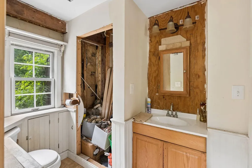 85 Old Port Road Kennebunk ME 04043
