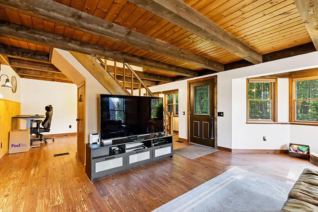 14 S Hatch Hill Road Greene ME 04236