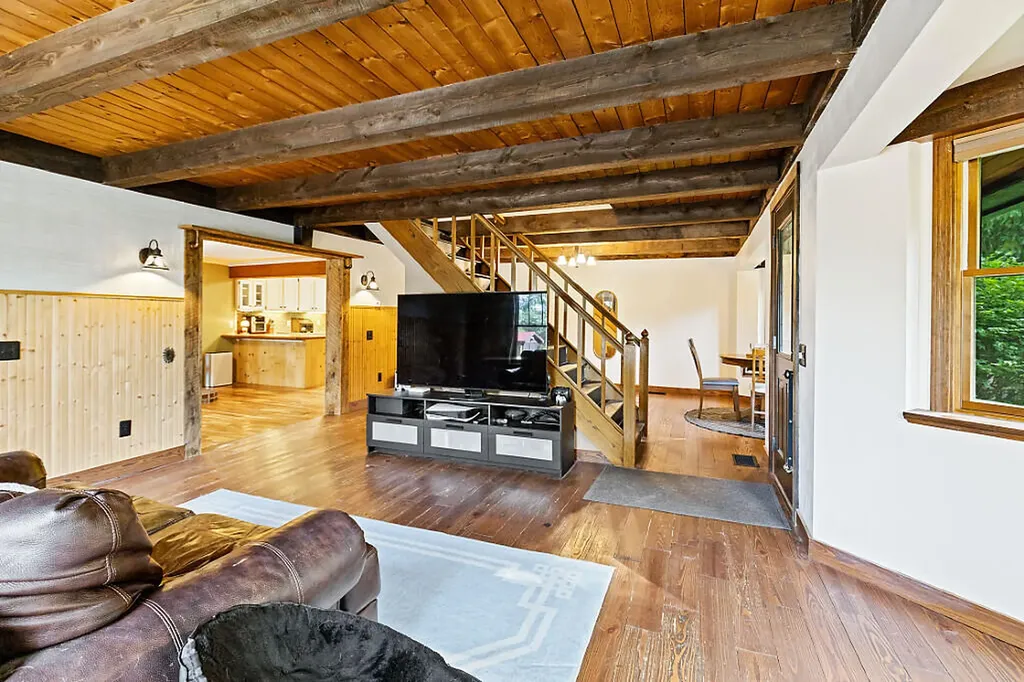 14 S Hatch Hill Road Greene ME 04236