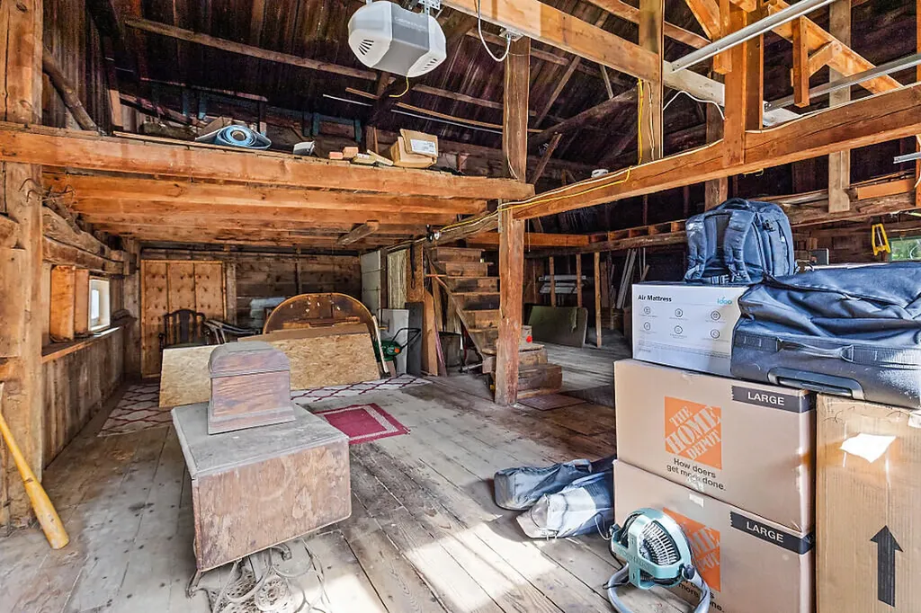 14 S Hatch Hill Road Greene ME 04236