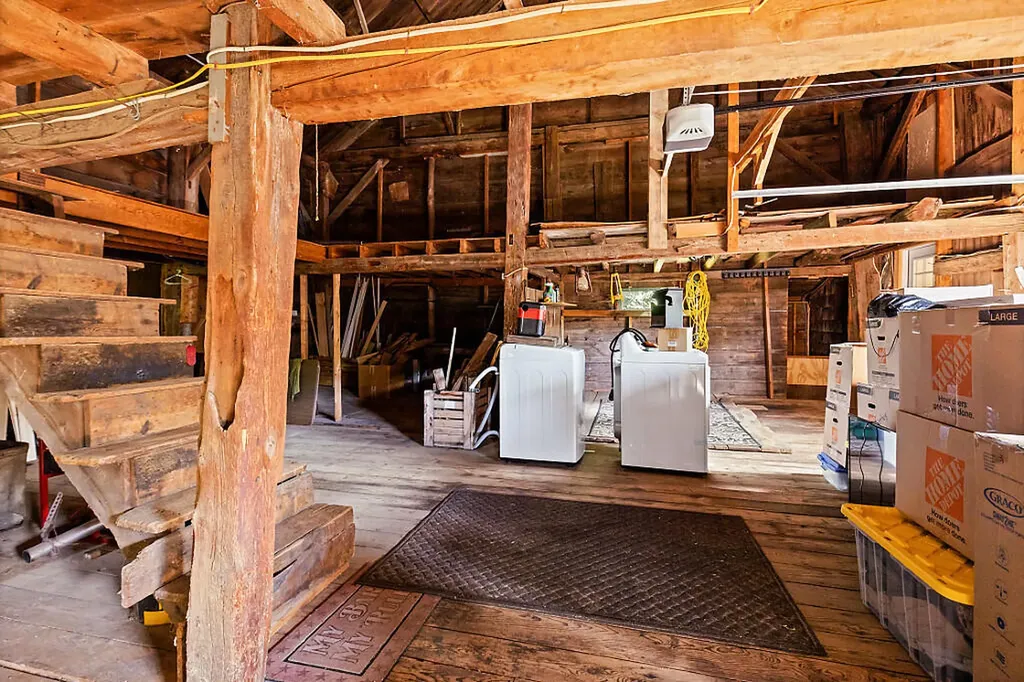 14 S Hatch Hill Road Greene ME 04236