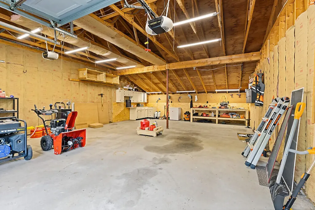 14 S Hatch Hill Road Greene ME 04236