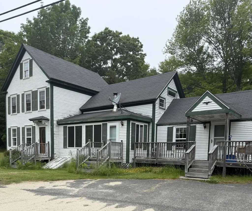 63 Sebasco Road Phippsburg ME 04562