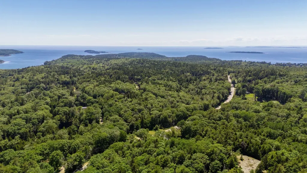 63 Sebasco Road Phippsburg ME 04562