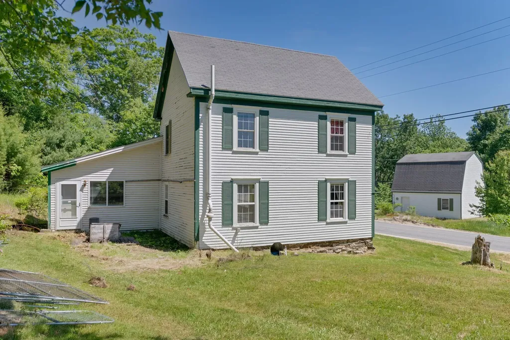 63 Sebasco Road Phippsburg ME 04562