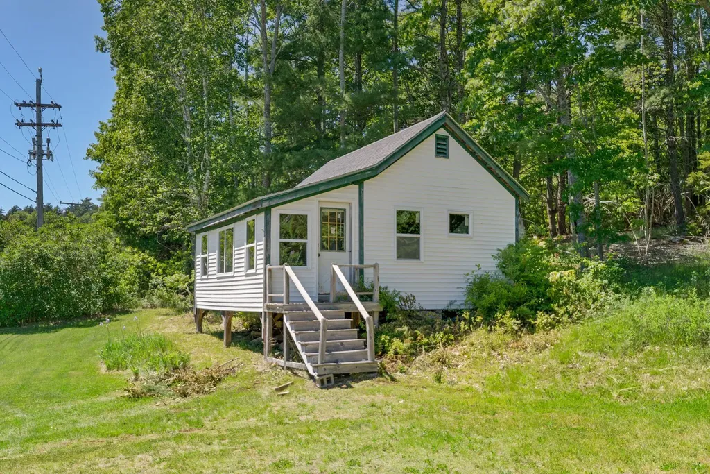 63 Sebasco Road Phippsburg ME 04562