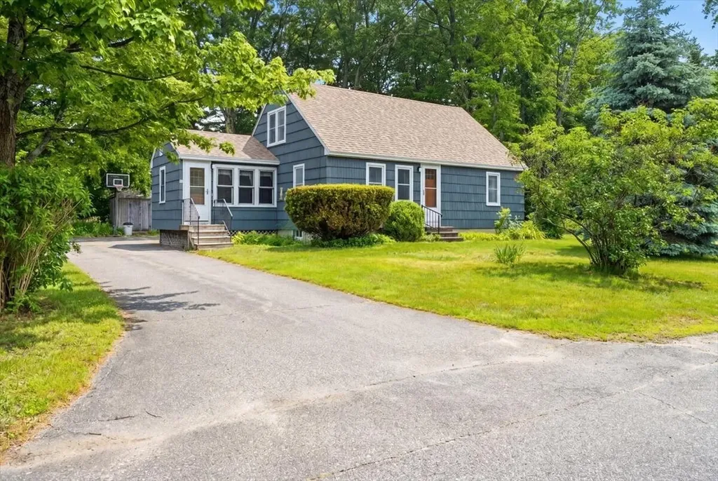 16 Woodland Avenue Lisbon ME 04252