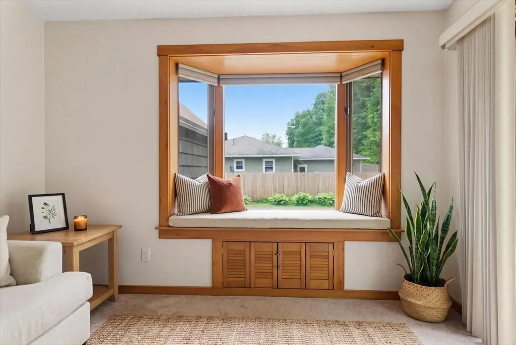 16 Woodland Avenue Lisbon ME 04252