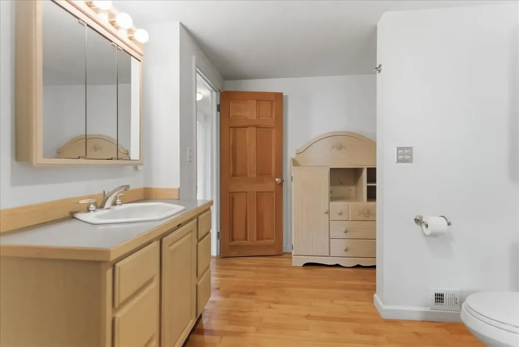 16 Woodland Avenue Lisbon ME 04252