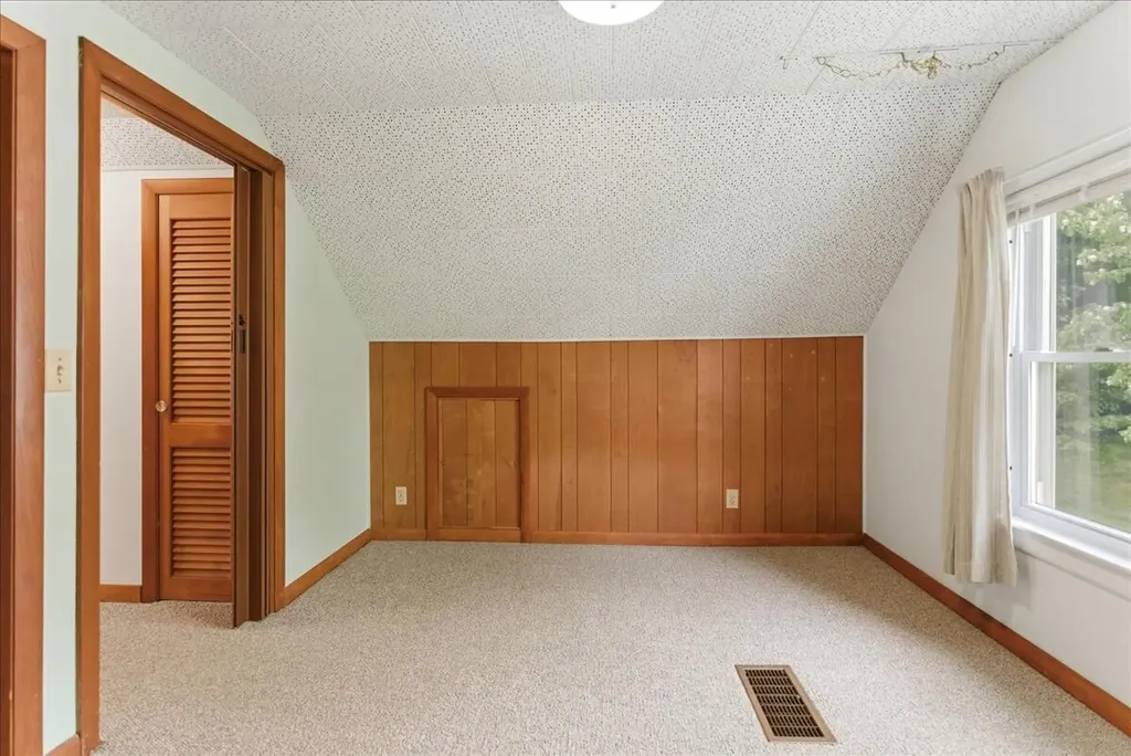 16 Woodland Avenue Lisbon ME 04252