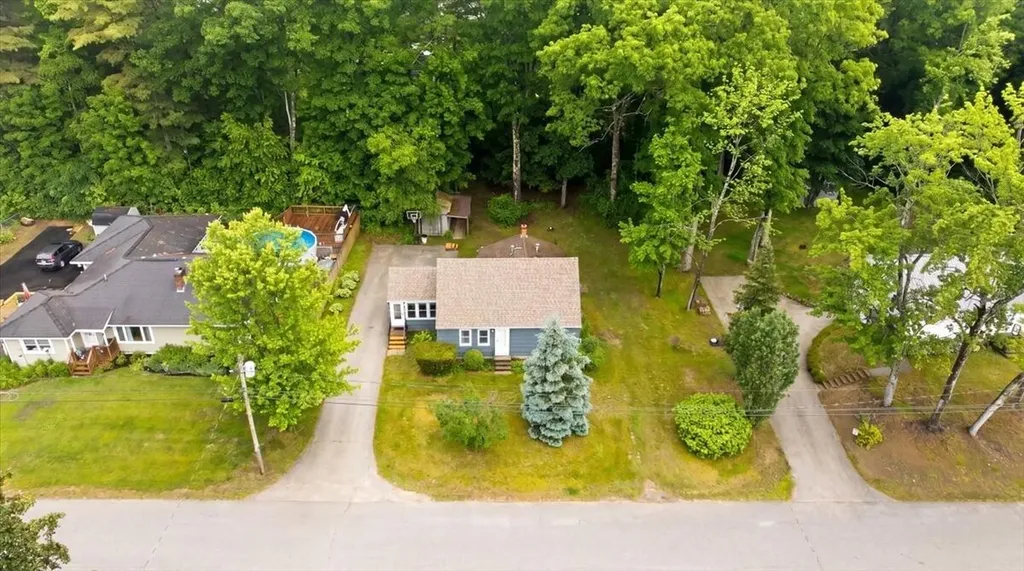 16 Woodland Avenue Lisbon ME 04252
