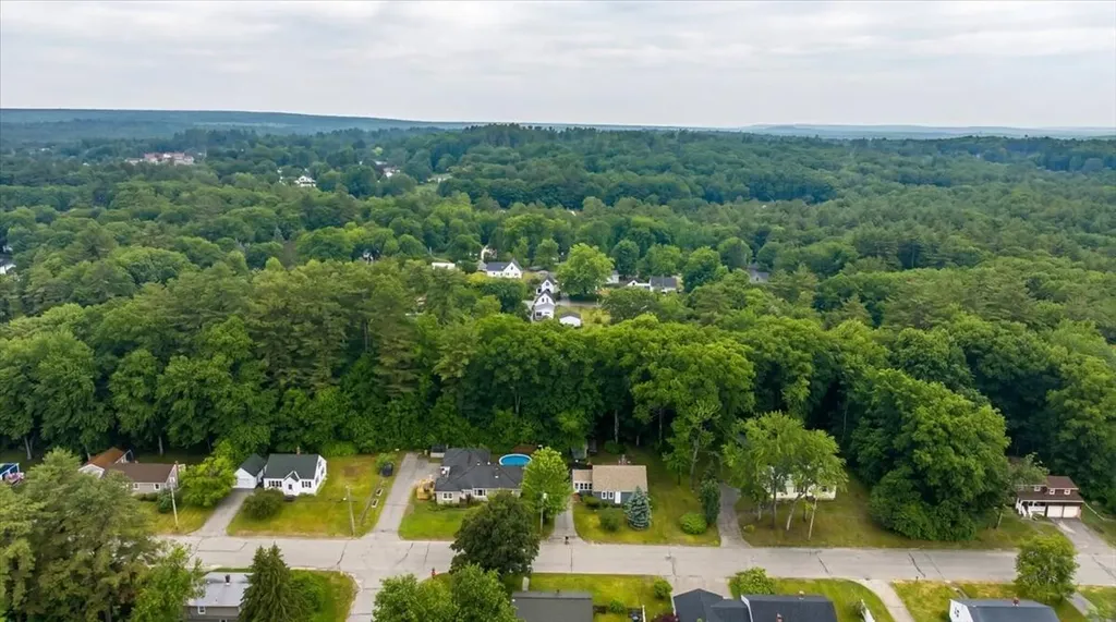 16 Woodland Avenue Lisbon ME 04252