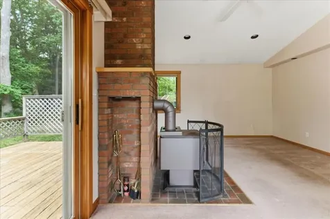 16 Woodland Avenue Lisbon ME 04252