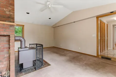 16 Woodland Avenue Lisbon ME 04252