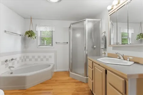 16 Woodland Avenue Lisbon ME 04252