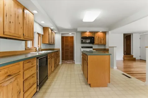 16 Woodland Avenue Lisbon ME 04252