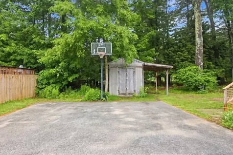 16 Woodland Avenue Lisbon ME 04252