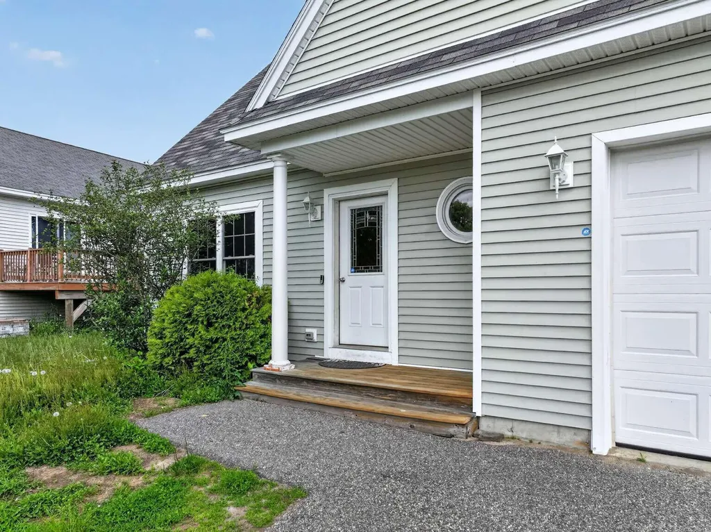 6 Stephanie Drive Gorham ME 04038