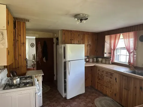 31 Shag Hollow Road Matinicus Isle Plt ME 04851