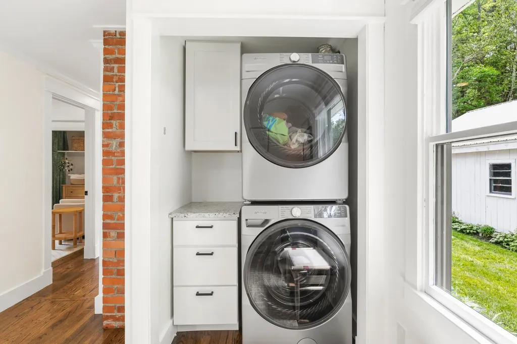 213 Cousins Street Yarmouth ME 04096