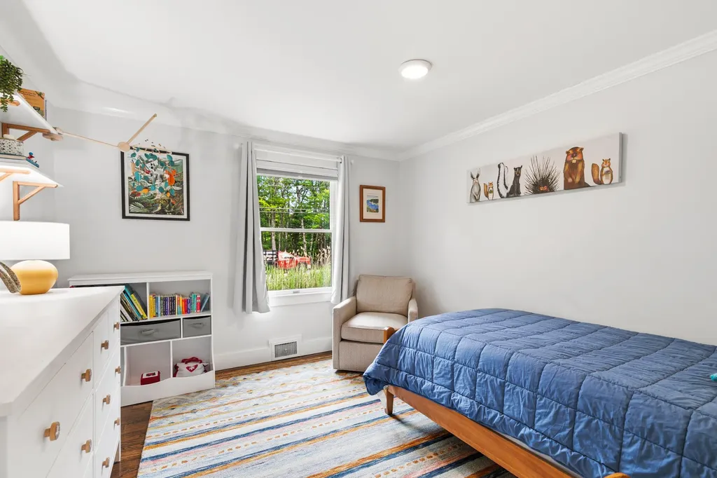 213 Cousins Street Yarmouth ME 04096