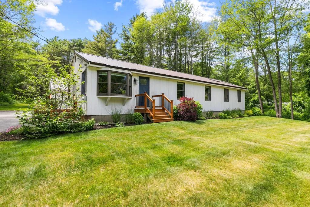 213 Cousins Street Yarmouth ME 04096