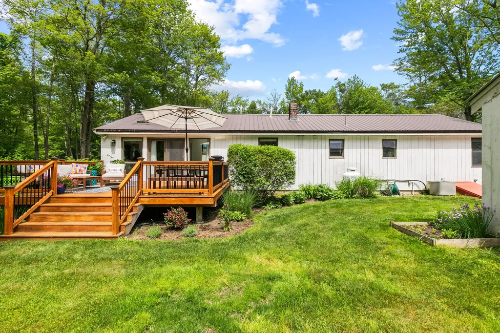 213 Cousins Street Yarmouth ME 04096