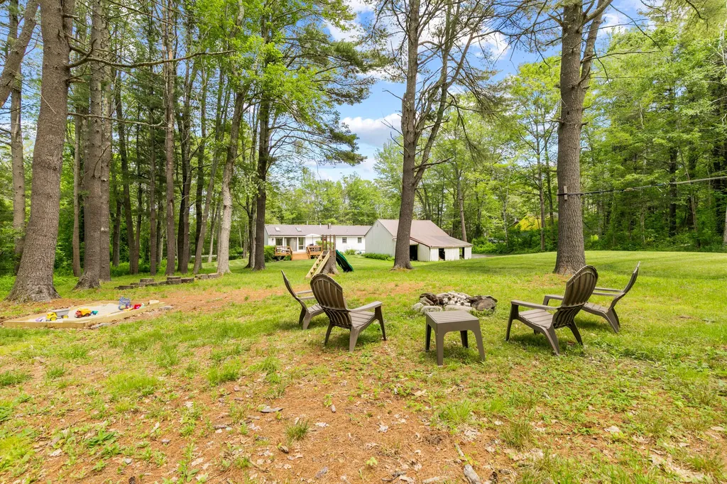 213 Cousins Street Yarmouth ME 04096