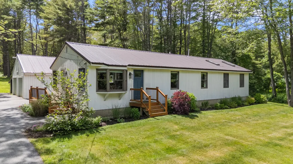 213 Cousins Street Yarmouth ME 04096