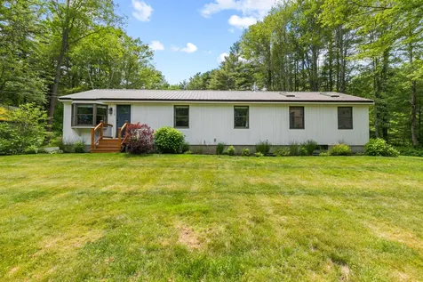 213 Cousins Street Yarmouth ME 04096