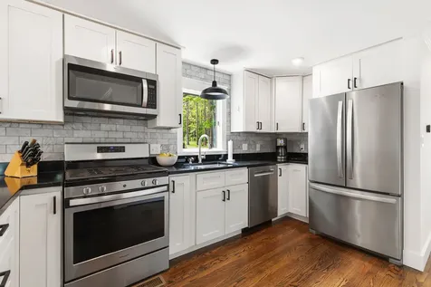 213 Cousins Street Yarmouth ME 04096
