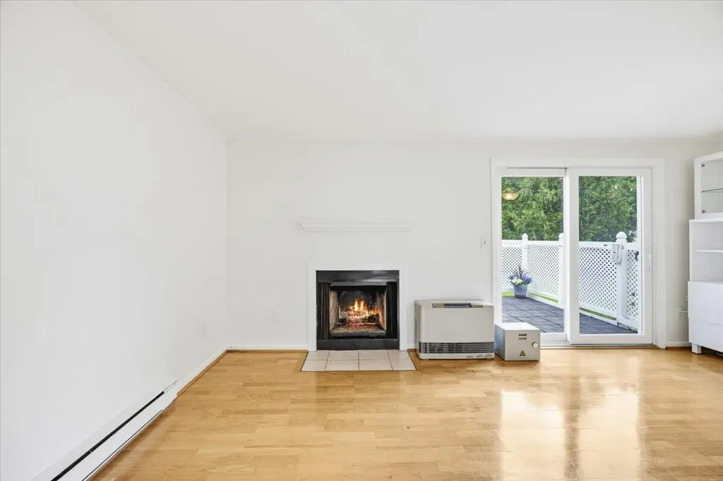 25 Lawrence Street Westbrook ME 04092