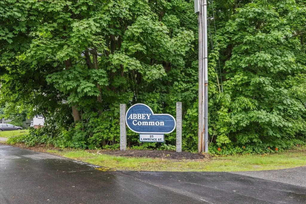 25 Lawrence Street Westbrook ME 04092