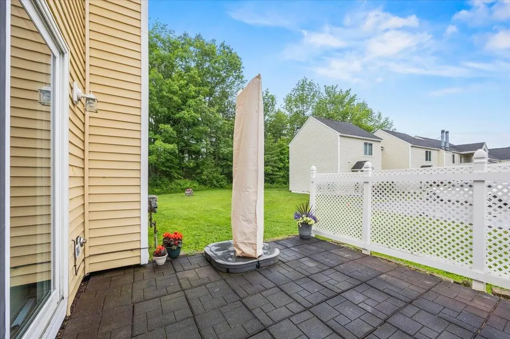25 Lawrence Street Westbrook ME 04092