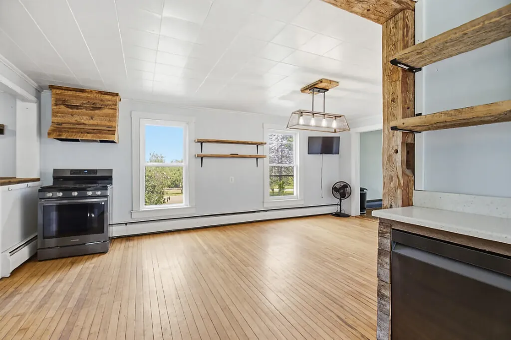 327 Ripley Road Dexter ME 04930