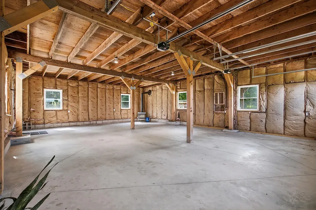 327 Ripley Road Dexter ME 04930