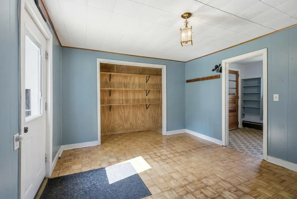 327 Ripley Road Dexter ME 04930